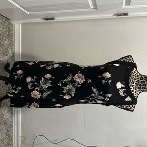 WHBM dress in very good condition size medium